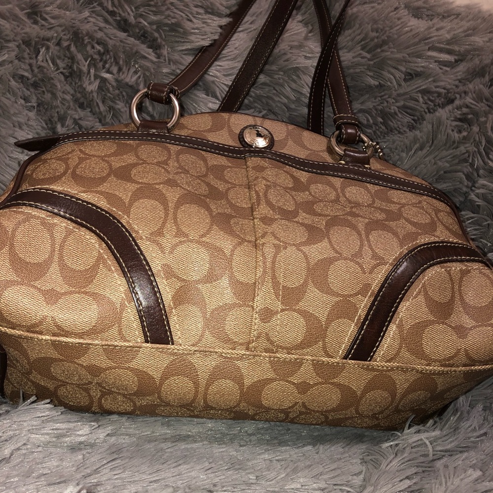 Tan Coach HandBag - Picture 2 of 7